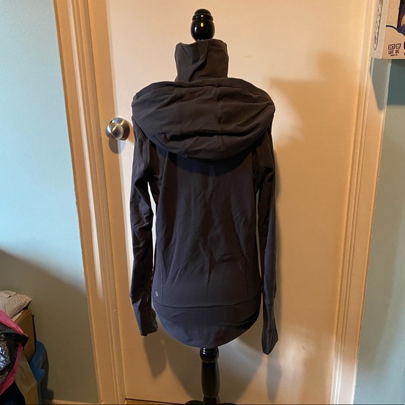 LULULEMON HOODED STRIDE JACKET - Picture 6 of 9